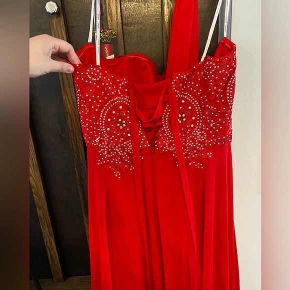 Prom/Formal Dress - Picture 3 of 6